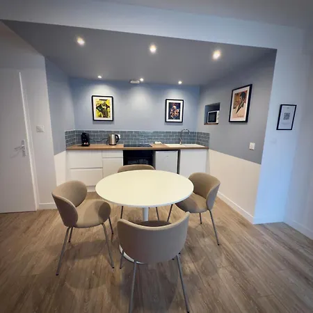 P01 Grand Proche Gare Cinema Jacuzzi Rdc Sur Cour Privative Apartment *